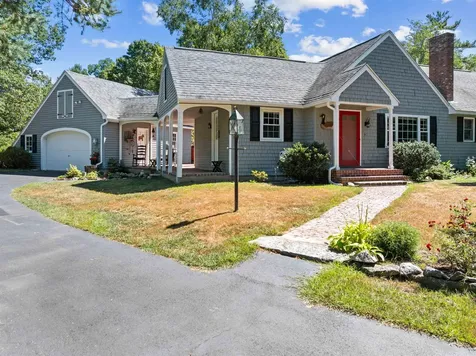 9 Woodvale Drive Laconia NH 03246