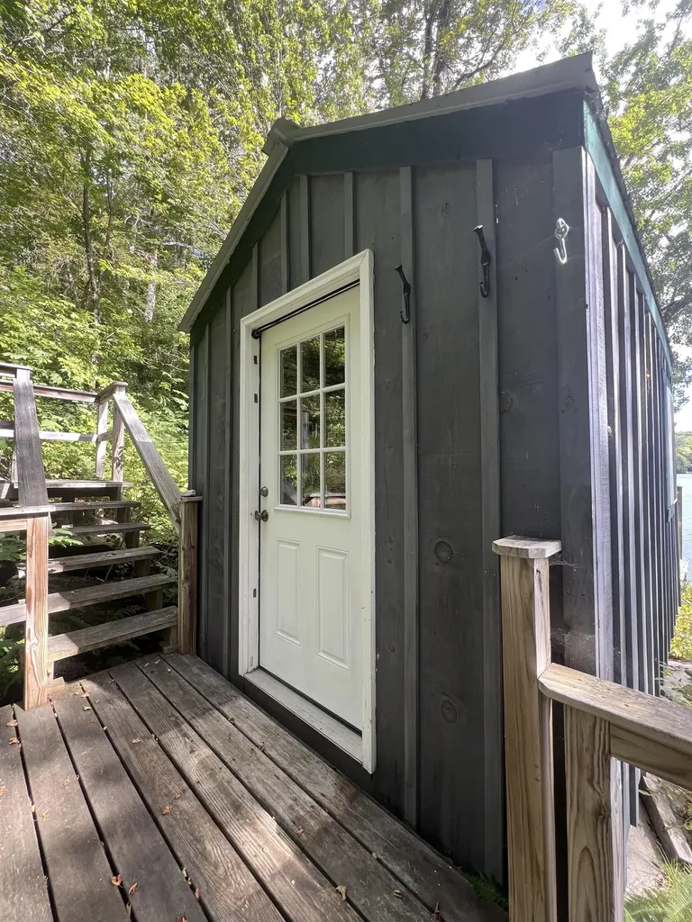 184 West Lake Road Wilmington VT 05363