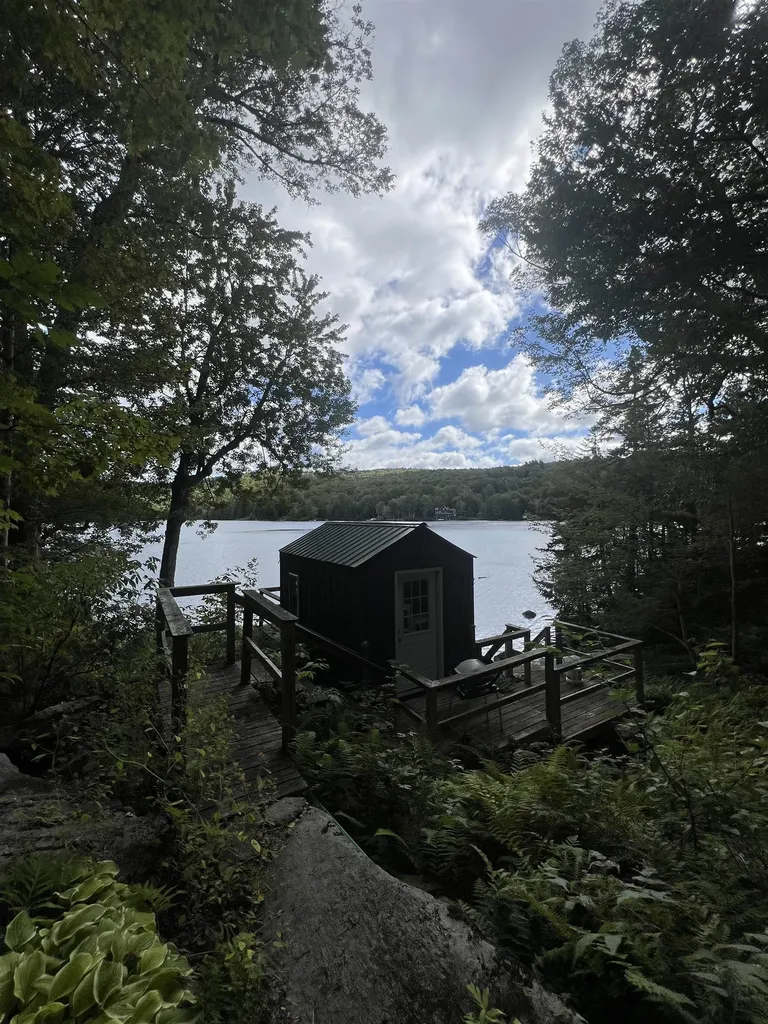 184 West Lake Road Wilmington VT 05363