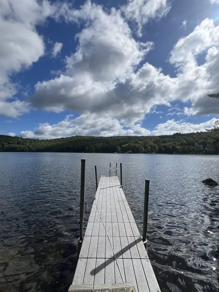 184 West Lake Road Wilmington VT 05363