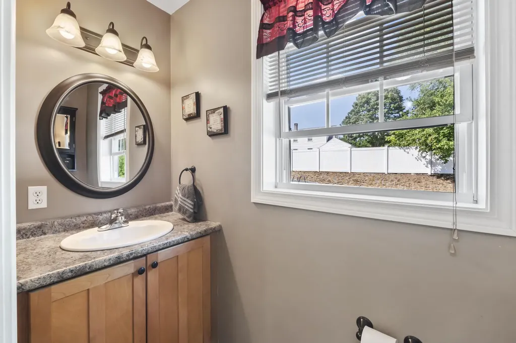 41 Cornfield Drive Somersworth NH 03878