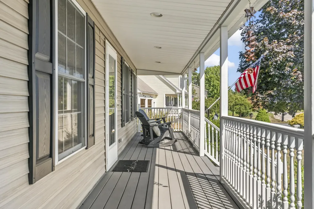 41 Cornfield Drive Somersworth NH 03878