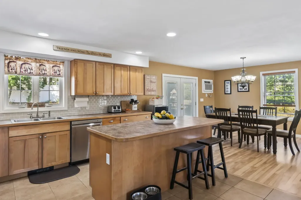 41 Cornfield Drive Somersworth NH 03878
