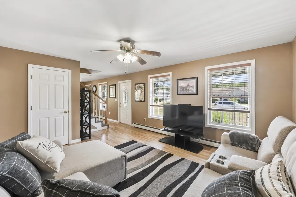 41 Cornfield Drive Somersworth NH 03878