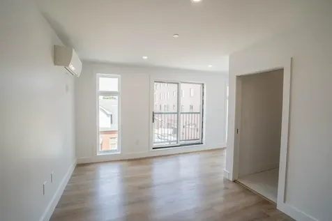 238 Deer Street Portsmouth NH 03801