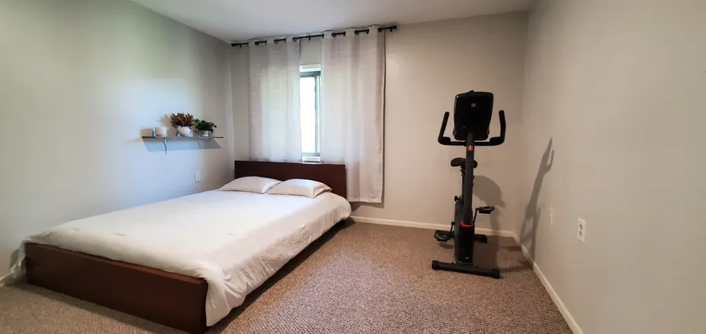 64 Hawthorne Circle South Burlington VT 05403