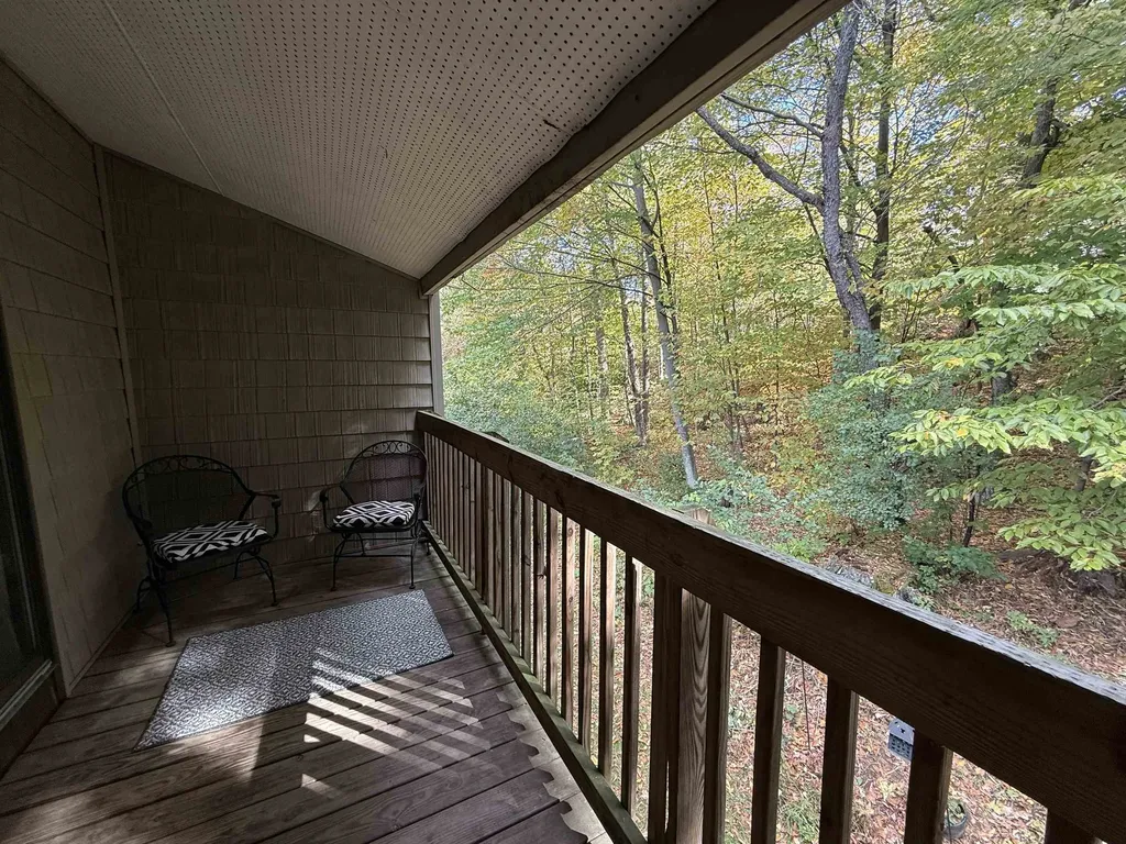 64 Hawthorne Circle South Burlington VT 05403