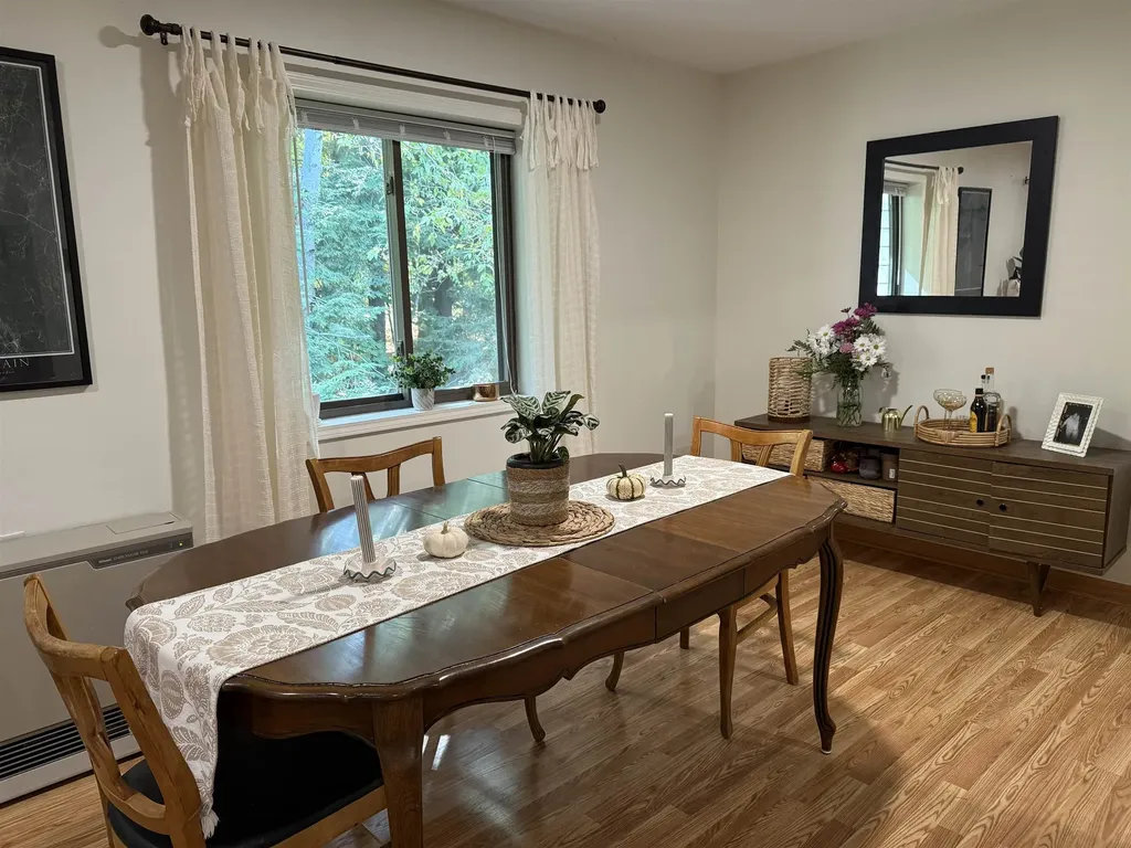 64 Hawthorne Circle South Burlington VT 05403