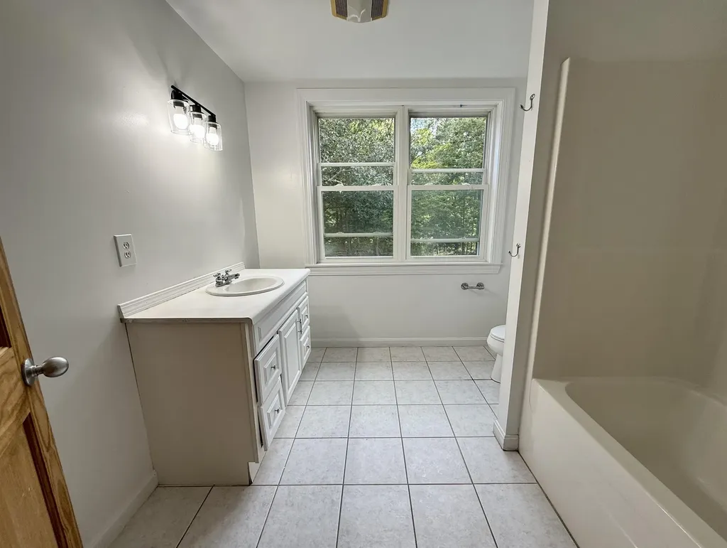 91 Lovering Road North Hampton NH 03862