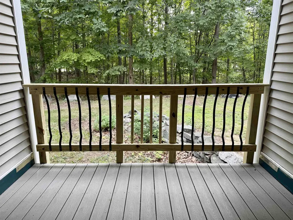 91 Lovering Road North Hampton NH 03862