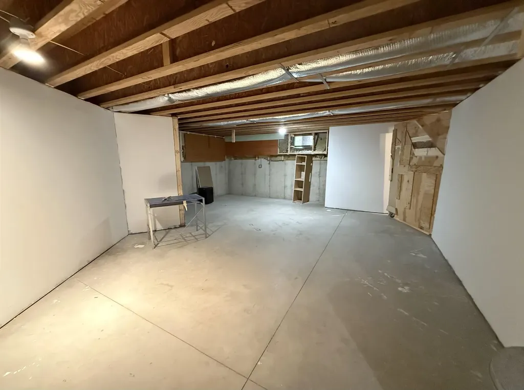 91 Lovering Road North Hampton NH 03862