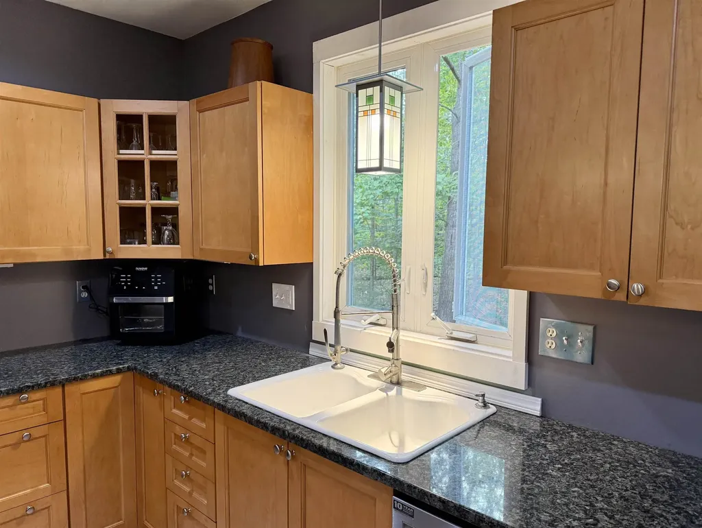 91 Lovering Road North Hampton NH 03862