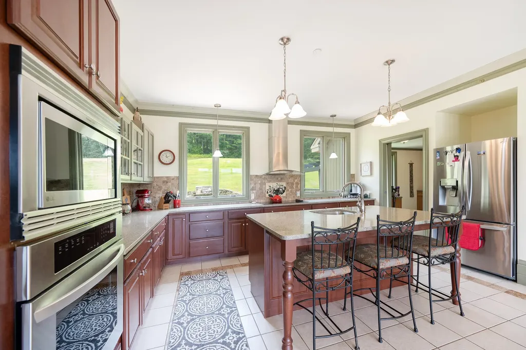 411 Wood Road Hartford VT 05059