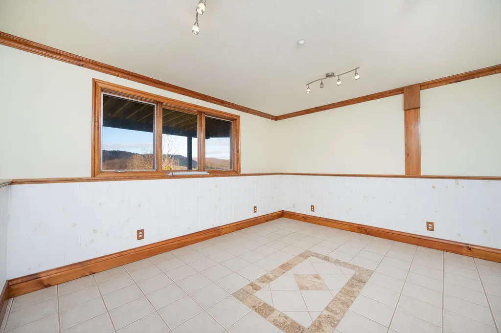 411 Wood Road Hartford VT 05059