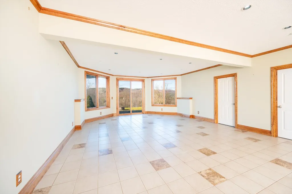 411 Wood Road Hartford VT 05059