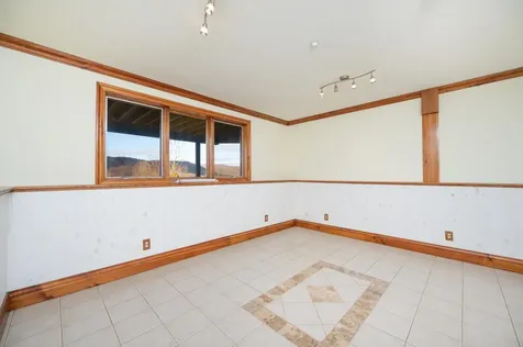 411 Wood Road Hartford VT 05059