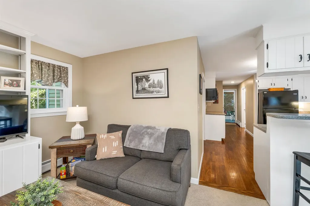 669 Shore Drive Laconia NH 03246