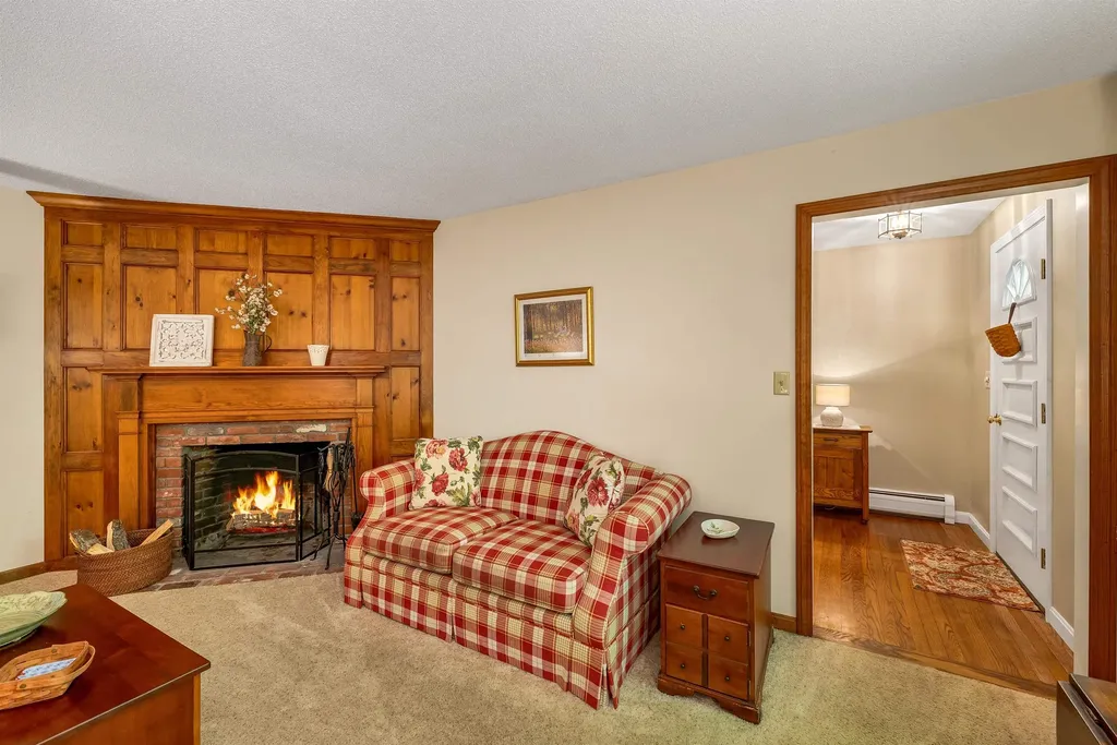 669 Shore Drive Laconia NH 03246