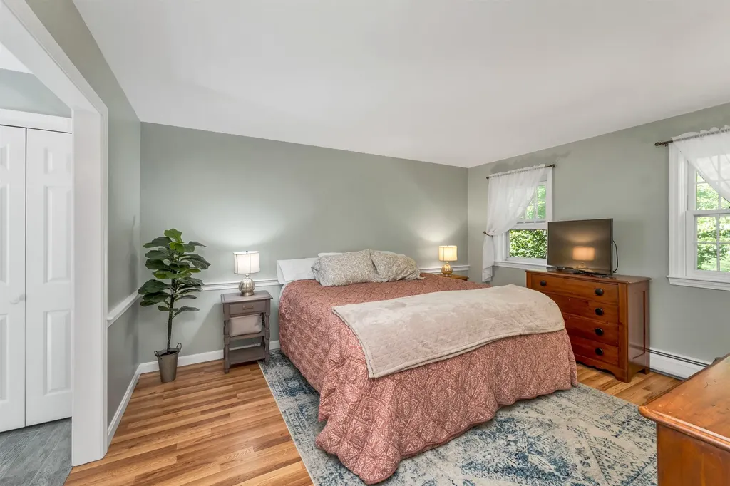 669 Shore Drive Laconia NH 03246