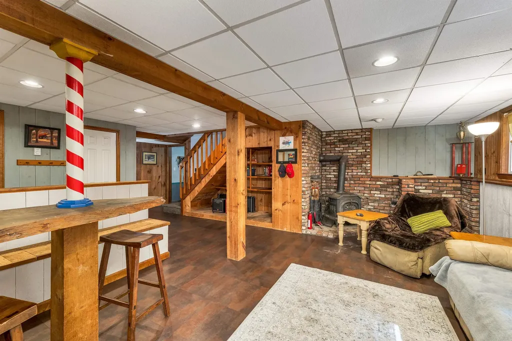 669 Shore Drive Laconia NH 03246