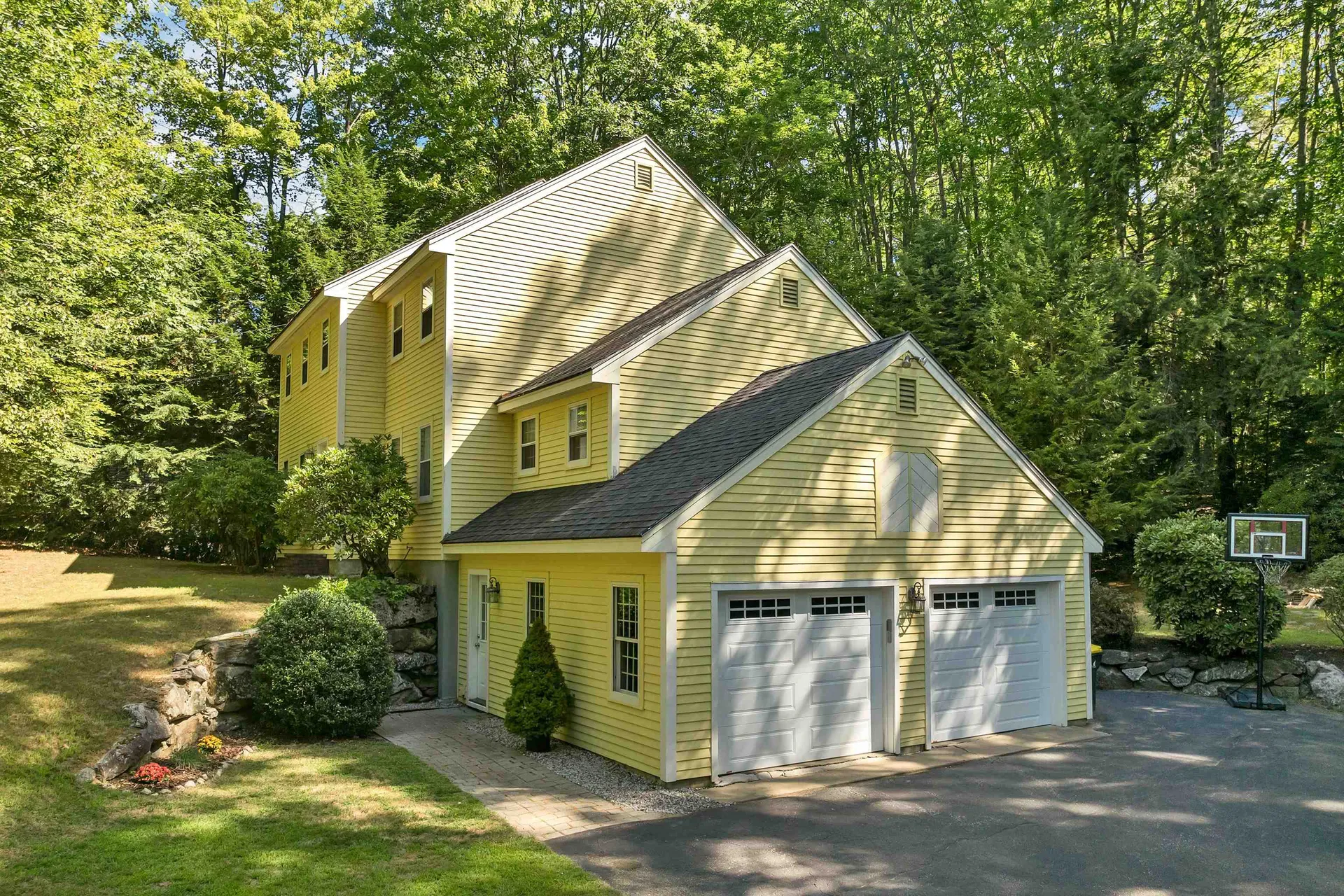 669 Shore Drive Laconia NH 03246