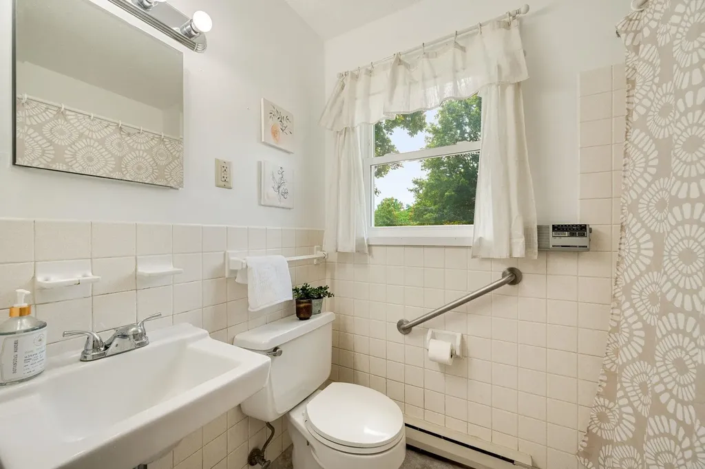 160 Gazo Avenue Burlington VT 05408