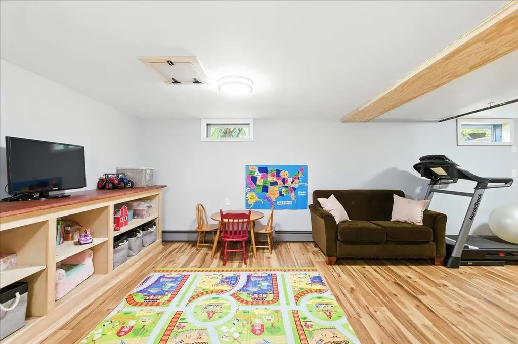 17 Oak Ridge Drive Colchester VT 05446