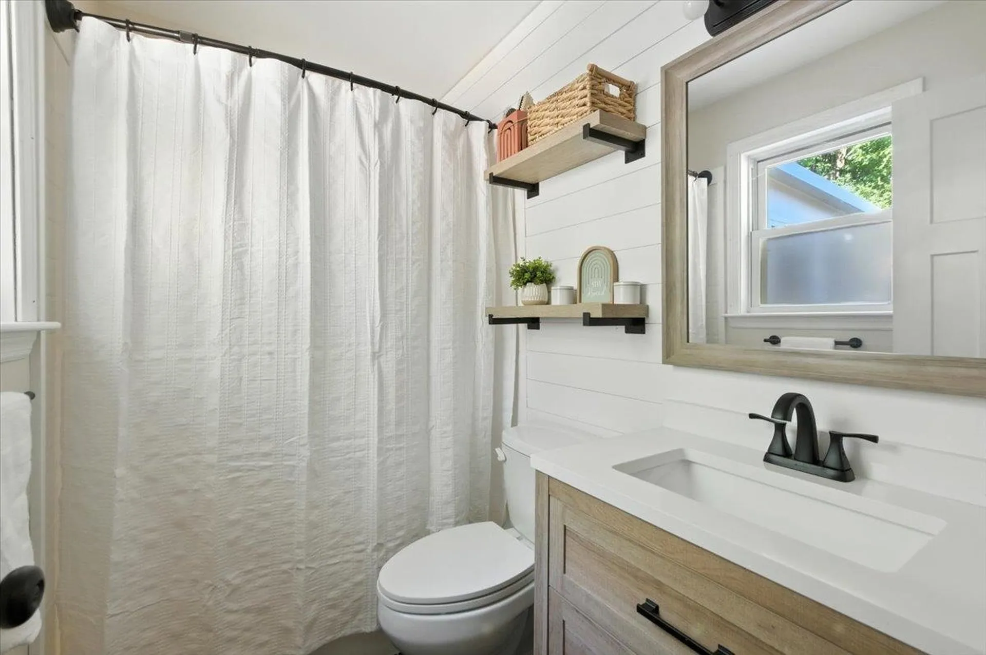 17 Oak Ridge Drive Colchester VT 05446