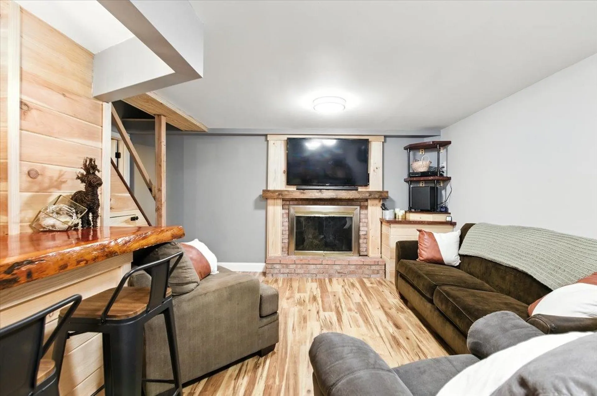 17 Oak Ridge Drive Colchester VT 05446
