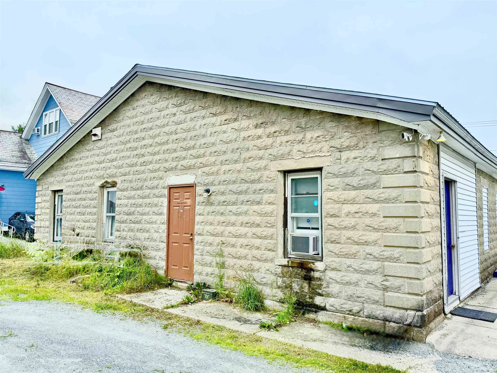 109 Park Street Springfield VT 05156-0328