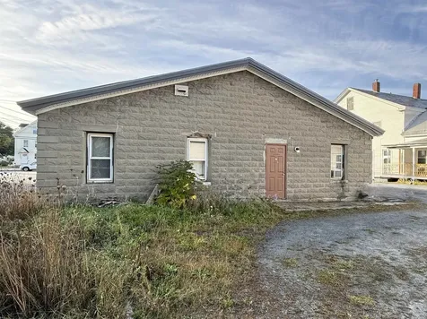 109 Park Street Springfield VT 05156-0328