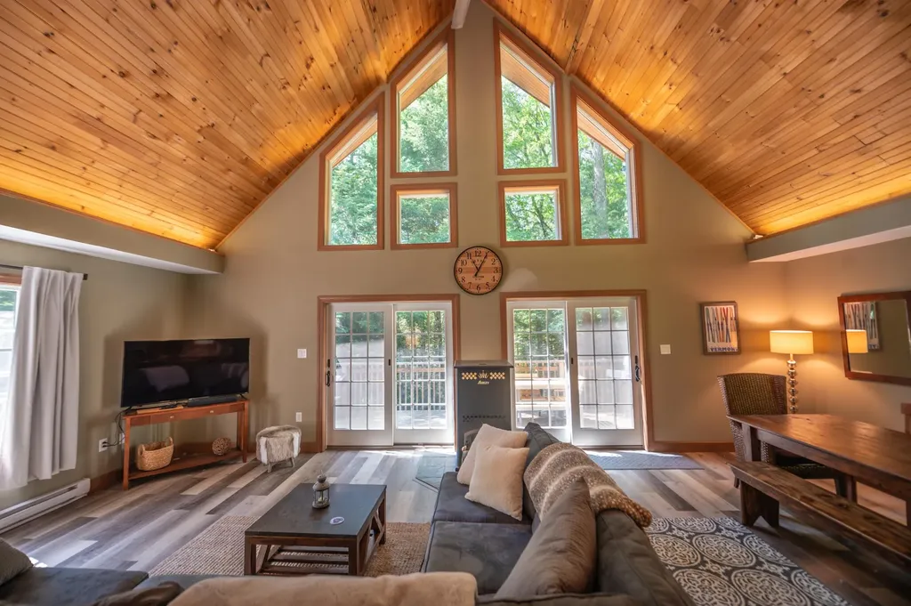 9 Greer Court Wilmington VT 05363