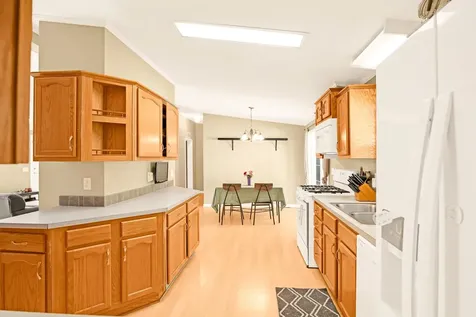 4 Ivy Lane Farmington NH 03835