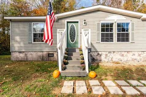 4 Ivy Lane Farmington NH 03835