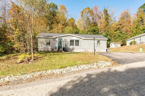 4 Ivy Lane Farmington NH 03835