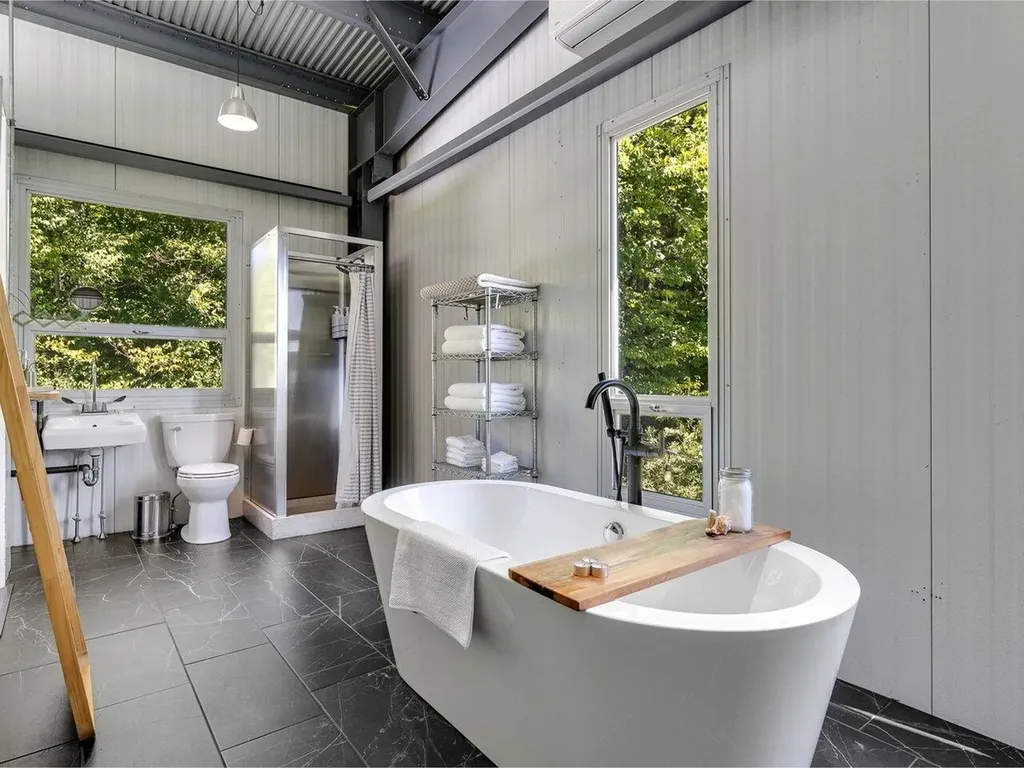 578 East Barnard Road Barnard VT 05031