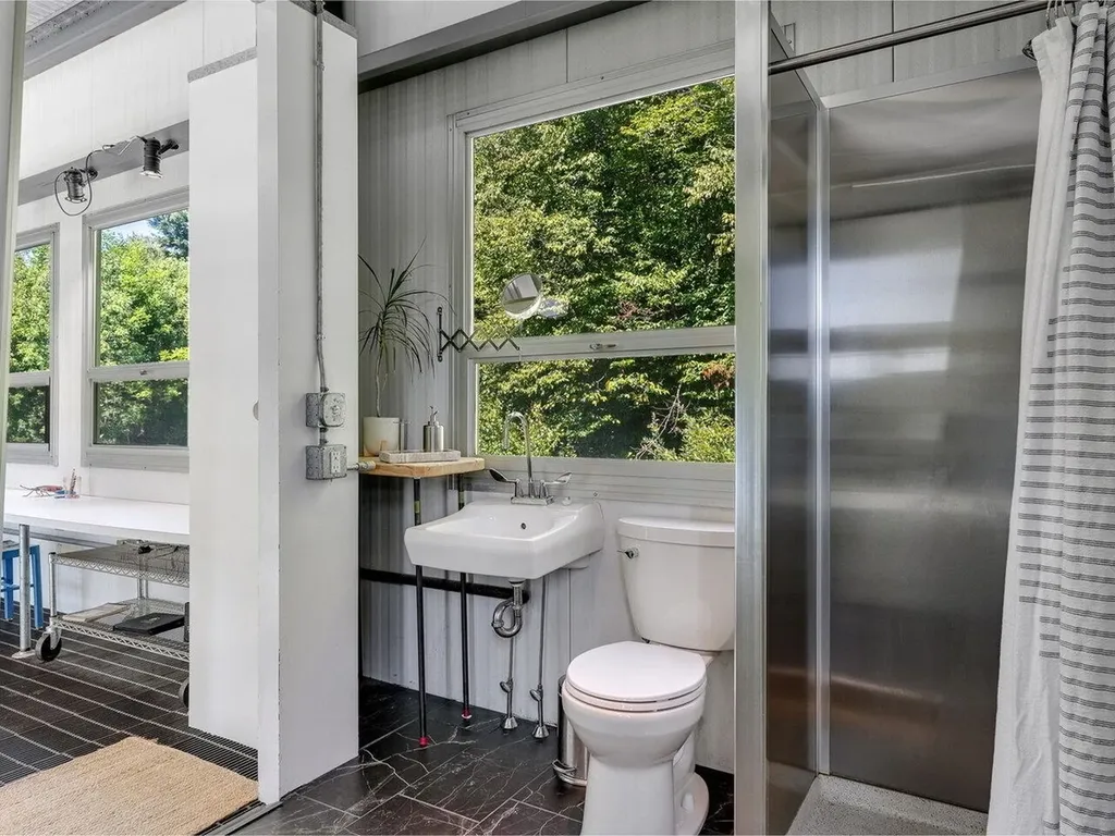 578 East Barnard Road Barnard VT 05031