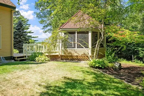 133 Sargent Road Holderness NH 03245