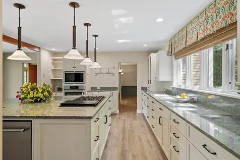 133 Sargent Road Holderness NH 03245