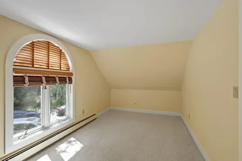 133 Sargent Road Holderness NH 03245