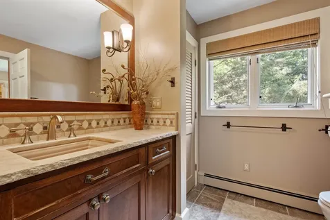 133 Sargent Road Holderness NH 03245