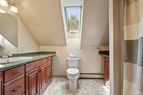 133 Sargent Road Holderness NH 03245