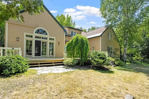 133 Sargent Road Holderness NH 03245