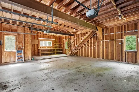 133 Sargent Road Holderness NH 03245