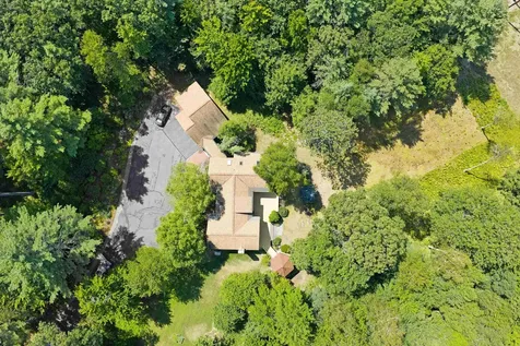 133 Sargent Road Holderness NH 03245