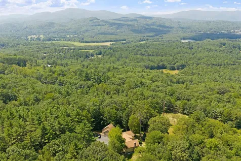 133 Sargent Road Holderness NH 03245