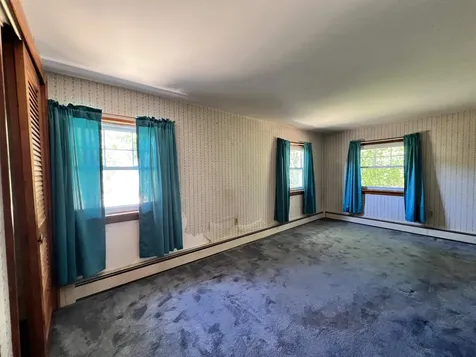 30 East Derry Road Derry NH 03038