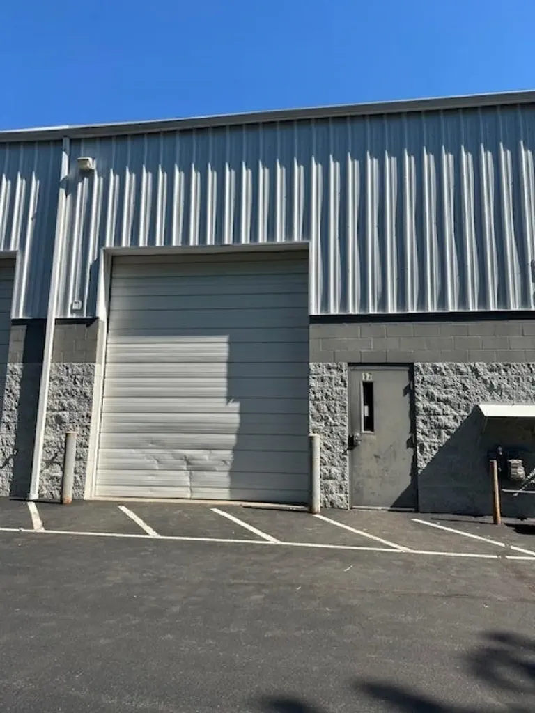 17 Route 125 Kingston NH 03848