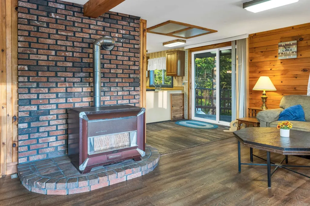 107 Pequawket Trail Ossipee NH 03864