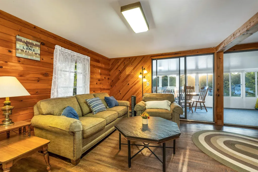 107 Pequawket Trail Ossipee NH 03864